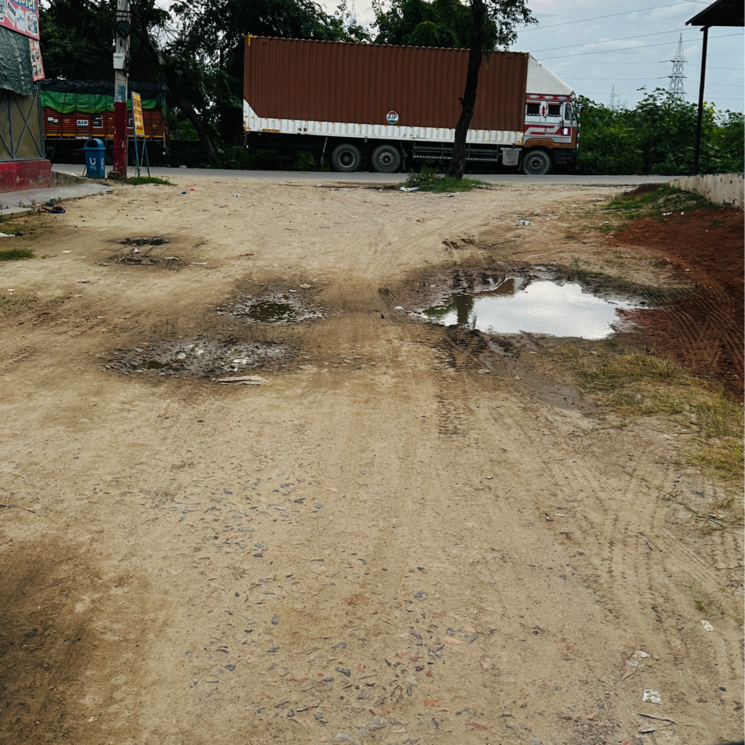 Nearby, daurala  100 Sq.Yd. Plot In Daurala Meerut 9158230