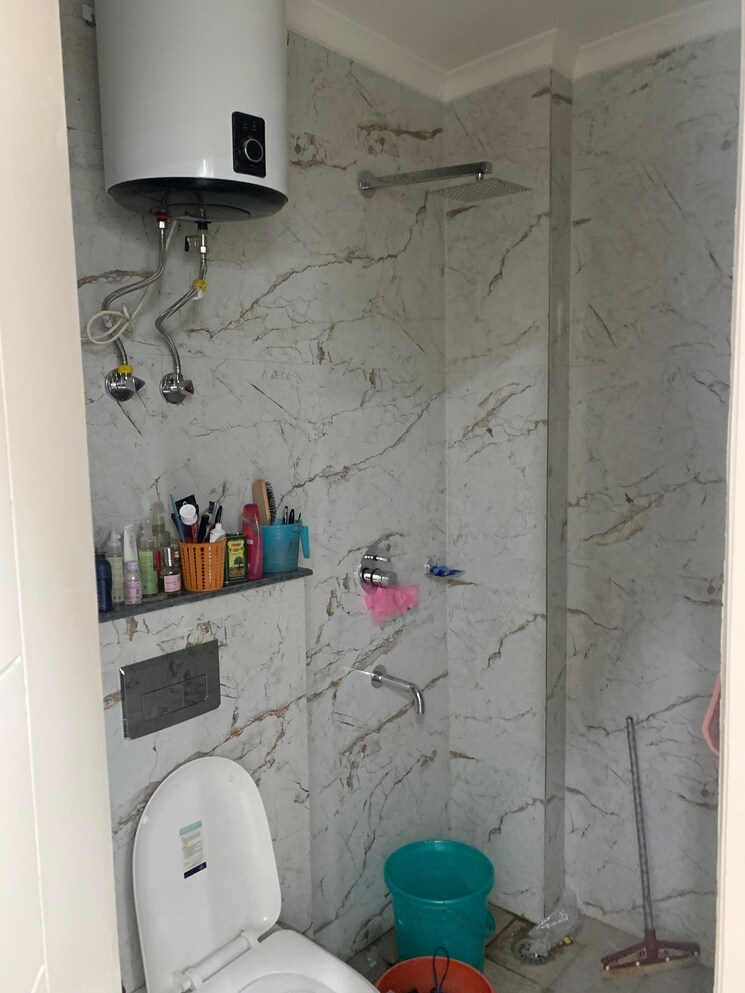 Bathroom, saket 3 Bedroom 1125 Sq.Ft. Builder Floor In Saket Delhi 9158312