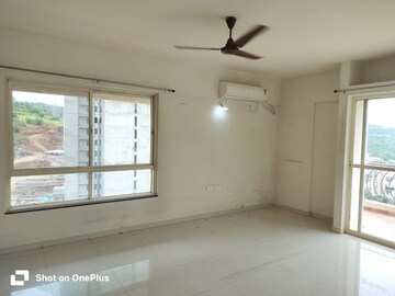 Room in 2 BHK Apartment at Nyati Equatorial, Bavdhan – for Rent
