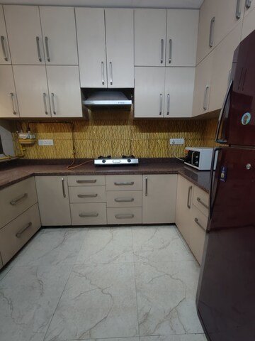 Kitchen in 2 BHK Builder Floor at Shivalik Colony – for Rent