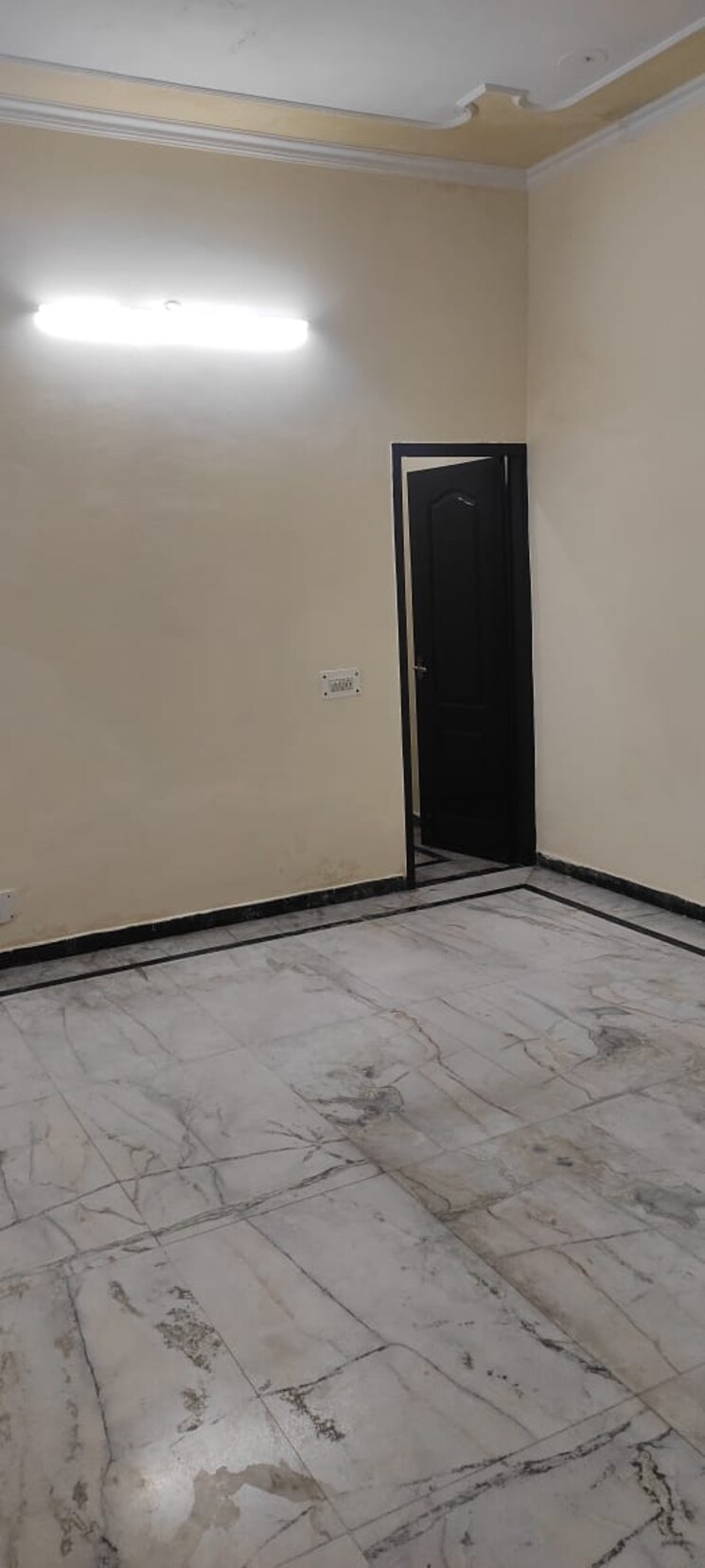 Room, delta ii greater noida 4 Bedroom 1700 Sq.Ft. Independent House In Delta Ii Greater Noida Greater Noida 9158306