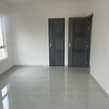 Room in 3 BHK Apartment at Nyati Era, Madhav Nagar – for Rent