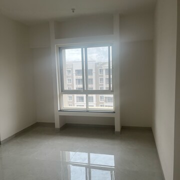 Room in 3 BHK Apartment at Nyati Era, Madhav Nagar – for Rent