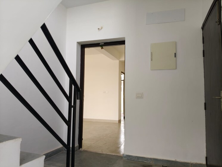 Room, wave-floors-premium 3.5 Bedroom 1855 Sq.Ft. Builder Floor In Wave City Ghaziabad 9158354