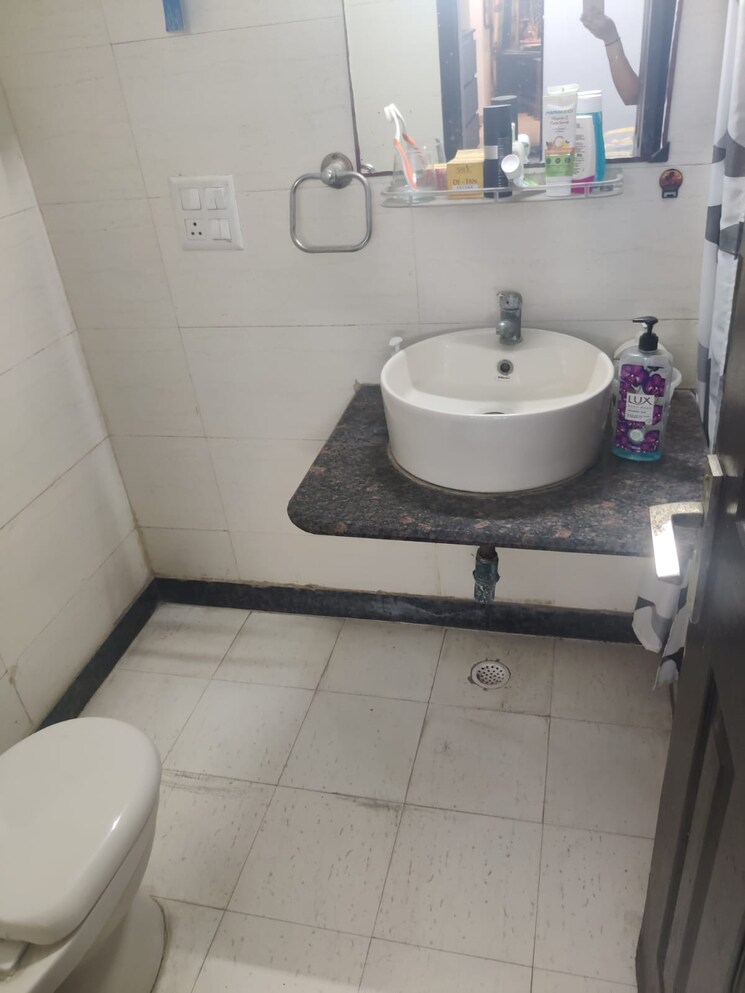 Bathroom, aditya-urban-casa 2 Bedroom 1074 Sq.Ft. Apartment In Sector 78 Noida 9158378