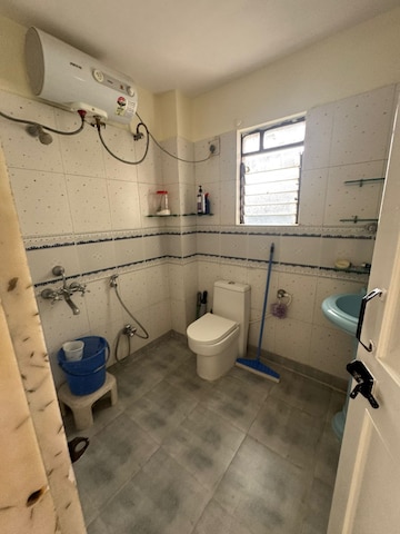 Team Area in 3 BHK Apartment at Oberoi Eternia, Mulund West – for Sale