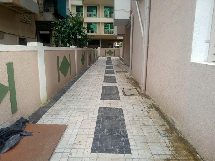  Parking, taloja sector 20 1 Bedroom 650 Sq.Ft. Apartment In Taloja Sector 20 Navi Mumbai 9158406