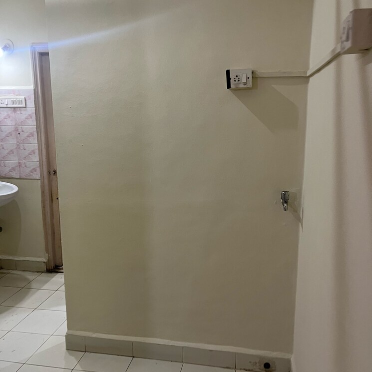 Room, siddheshwar-nagar-chs 1 Bedroom 630 Sq.Ft. Apartment In Bhim Nagar Pune 9158420