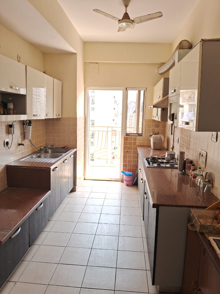 Kitchen, antriksh-golf-view 3 Bedroom 2100 Sq.Ft. Apartment In Sector 78 Noida 9158492