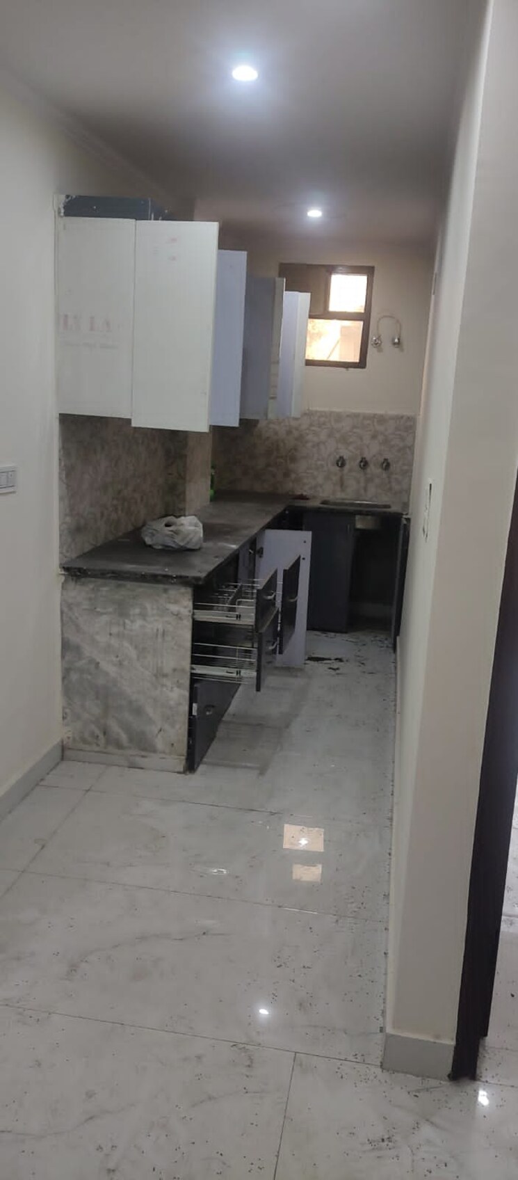 Kitchen, nangloi 2 Bedroom 76 Sq.Yd. Apartment In Nangloi Delhi 9158514