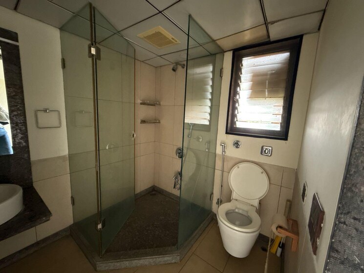 Bathroom, panchshil-ssilver-woods 4 Bedroom 3600 Sq.Ft. Apartment In Koregaon Park Pune 9158604
