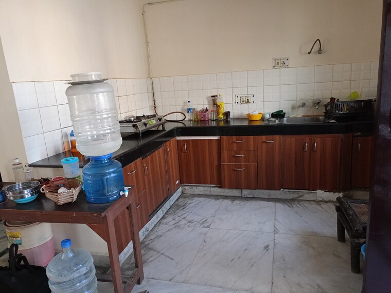 Kitchen, sector 56 Pg For Girls In Sector 56 9158687
