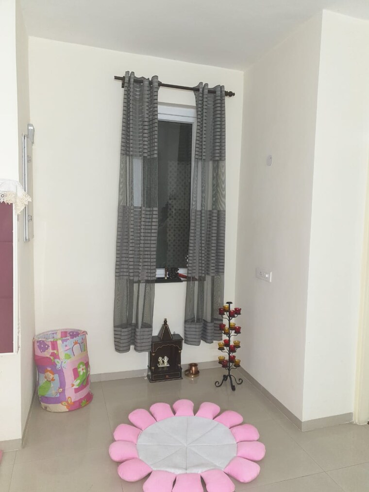 Bathroom, emaar-palm-hills 3.5 Bedroom 1450 Sq.Ft. Apartment In Sector 77 Gurgaon 9158624