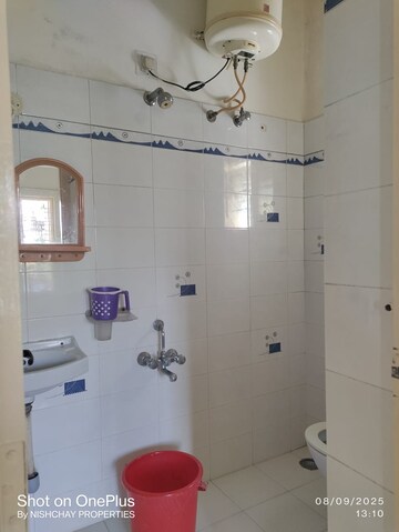 Bathroom in 1 BHK Independent House at Hrbr Layout – for Rent