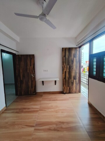 Room in 2 BHK Builder Floor at Saket – for Rent