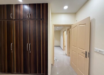 Furnished Amenities in 4 BHK Apartment at BPTP Park Prime, Sector 66 – for Rent