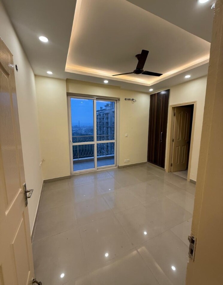 Room, bptp-park-prime 4 Bedroom 2056 Sq.Ft. Apartment In Sector 66 Gurgaon 9158742