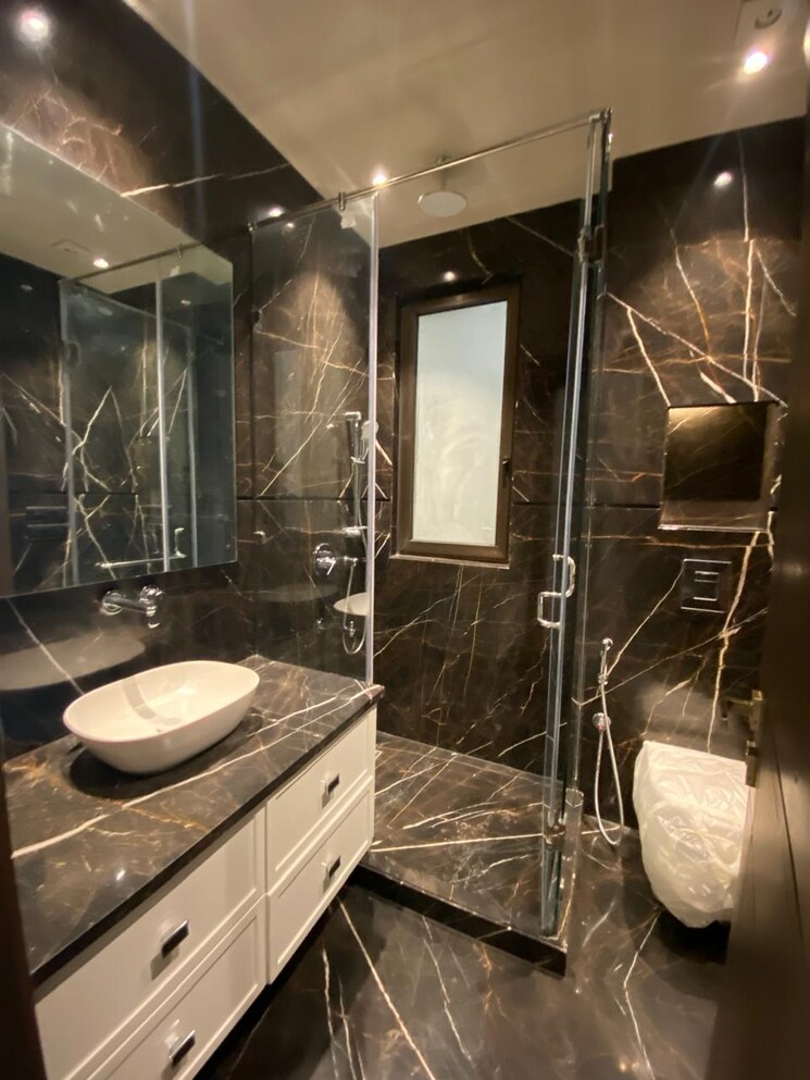 Master Bedroom, greater kailash i 4 Bedroom 300 Sq.Yd. Builder Floor In Greater Kailash I Delhi 9158736