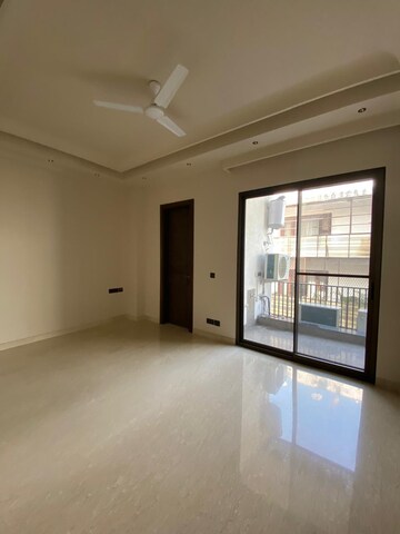 Room in 4 BHK Builder Floor at Greater Kailash I – for Rent