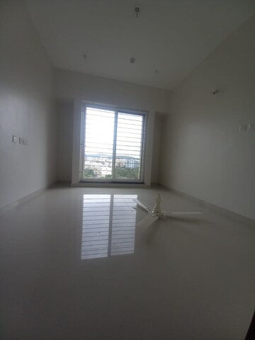 Room in 4 BHK Apartment at Ganga Legend, Bavdhan – for Rent