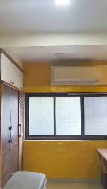 Furnished Amenities in 2 BHK Apartment at Goregaon East – for Rent