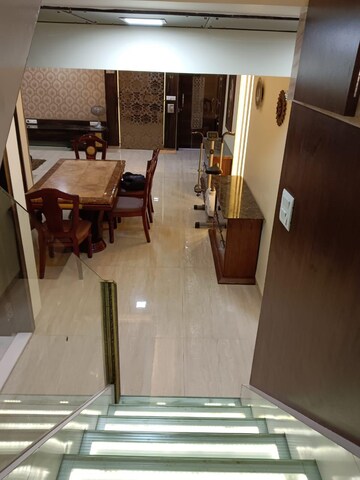 Team Area in 4 BHK Apartment at Sanpada – for Rent