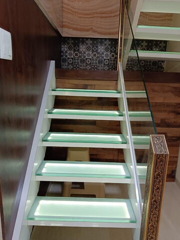 Staircase in 4 BHK Apartment at Sanpada – for Rent