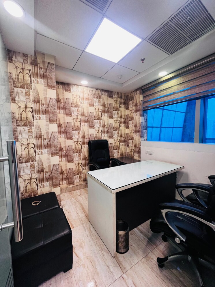 Team Area, grandslam-ithum Commercial Office Space in IT/SEZ 700 Sq.Ft. In Wazidpur Noida 9158780