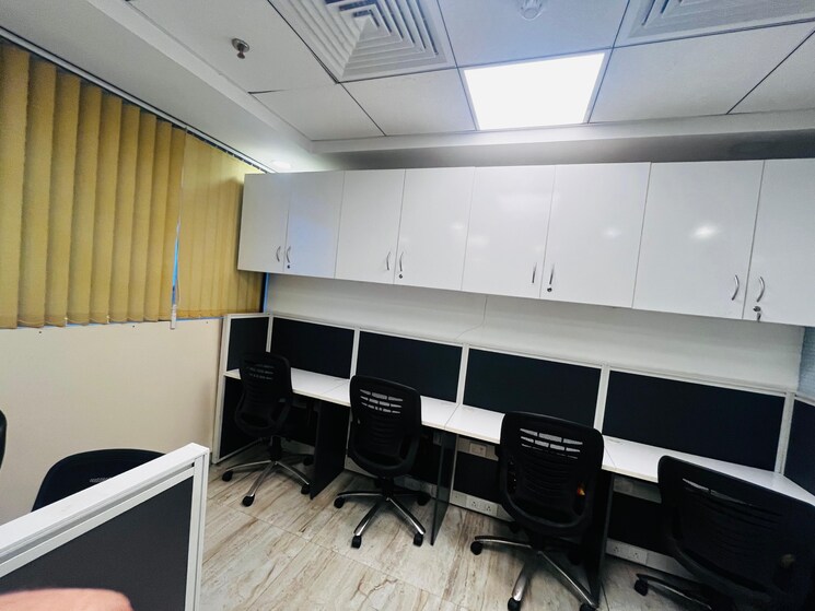 Team Area, grandslam-ithum Commercial Office Space in IT/SEZ 700 Sq.Ft. In Wazidpur Noida 9158780