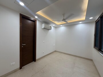 Room in 4 BHK Builder Floor at Greater Kailash I – for Rent