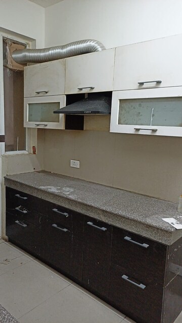 Kitchen in 3.5 BHK Apartment at Emaar Palm Hills, Sector 77 – for Rent