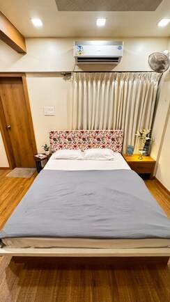 3.5 BHK + Servant Room Apartment For Sale in Clover Park Royale