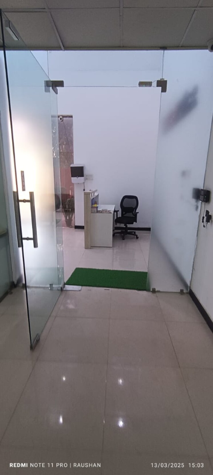Bathroom, priska-tower Commercial Office Space 6000 Sq.Ft. In Sector 62 Noida 9158832