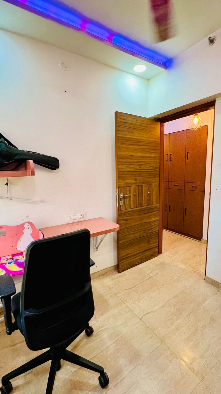 Team Area, palacia-kingston-phase-2 2 Bedroom 611 Sq.Ft. Apartment In Ghodbunder Road Thane 9158846