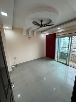 3 BHK + Extra Room Apartment For Sale in Amrapali Dream Valley