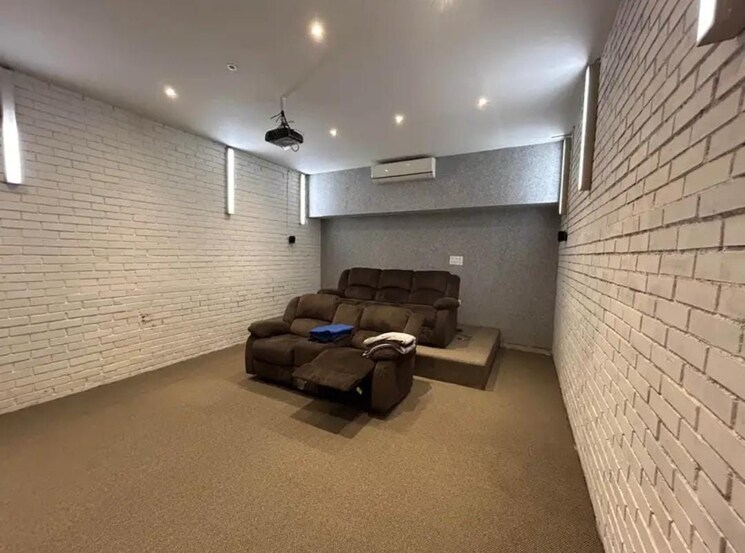 Team Area, ansal-esencia-amara-villas 3 Bedroom 300 Sq.Yd. Villa In Sector 67 Gurgaon 9159008