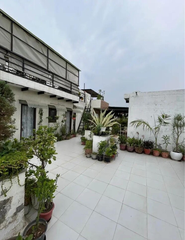 Exterior View, ansal-esencia-amara-villas 3 Bedroom 300 Sq.Yd. Villa In Sector 67 Gurgaon 9159008