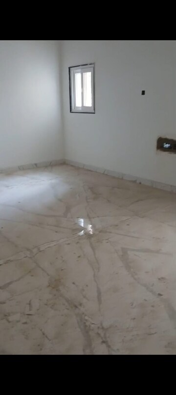Room in 4 BHK Builder Floor at Jayanagar – for Sale