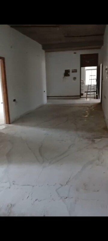 Room in 4 BHK Builder Floor at Jayanagar – for Sale