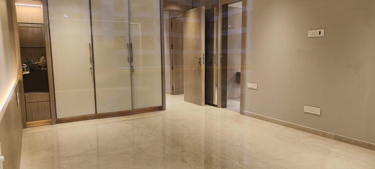 Bathroom, raiaskaran-parthenon 4 Bedroom 5000 Sq.Ft. Apartment In Andheri West Mumbai 9159099