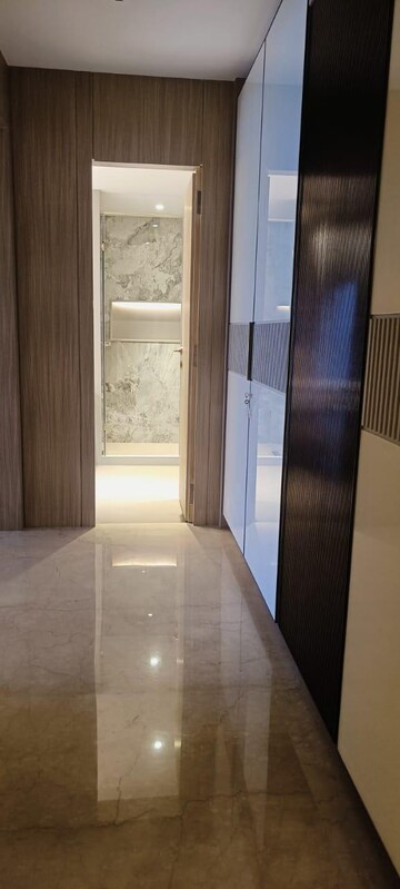 Building Lobby in 4 BHK Apartment at Raiaskaran Parthenon, Andheri West – for Rent