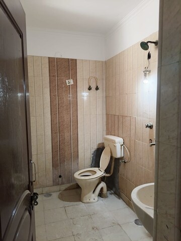 Bathroom in 2 BHK Builder Floor at Sainik Plaza, Sector 49 – for Sale