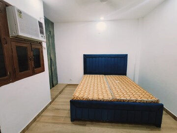Bedroom in 1 BHK Builder Floor at Saket – for Rent