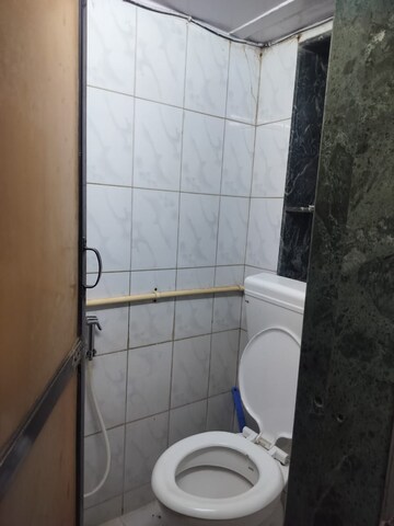 Bathroom in 1 BHK Apartment at Omkar Sai CHS, Lower Parel – for Rent