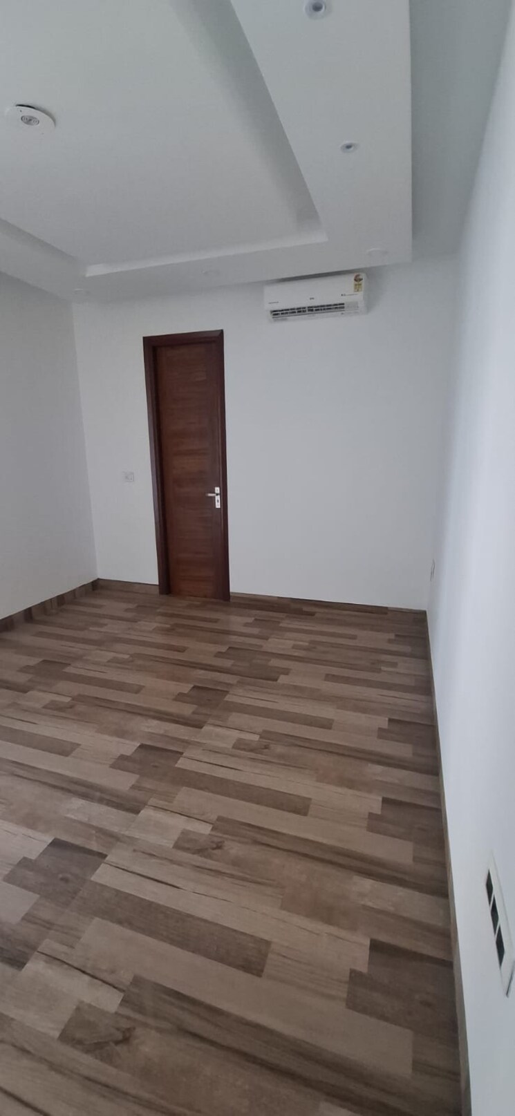 Room, trishla-city 3 Bedroom 2095 Sq.Ft. Apartment In Patiala Road Zirakpur 9159097