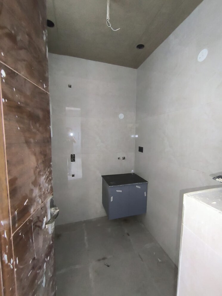 Bathroom, sainik-plaza 3 Bedroom 1377 Sq.Ft. Builder Floor In Sector 49 Faridabad 9159102