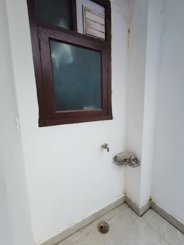 Furnished Amenities in 1 BHK Builder Floor at Saket – for Rent