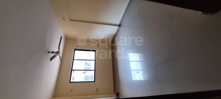 Room, priyadarshini vihar 4 Bedroom 270 Sq.Yd. Villa In Priyadarshini Vihar Delhi 9159220