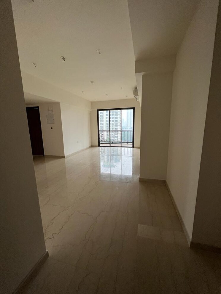 Room, lodha-sterling 3 Bedroom 1250 Sq.Ft. Apartment In Kolshet Road Thane 9159157