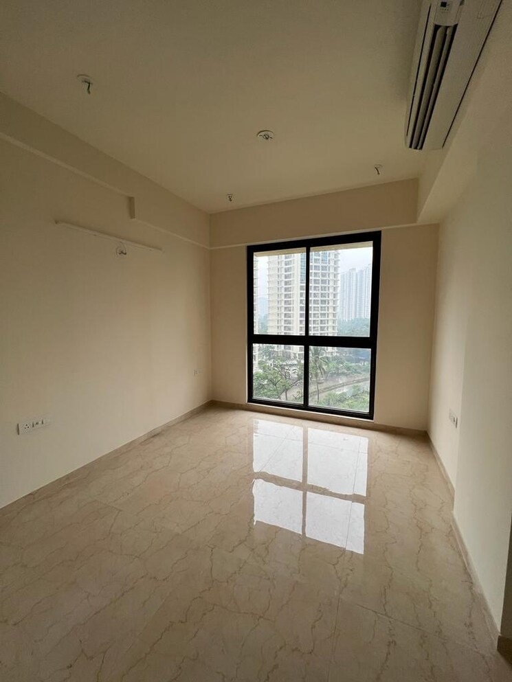 Room, lodha-sterling 3 Bedroom 1250 Sq.Ft. Apartment In Kolshet Road Thane 9159157